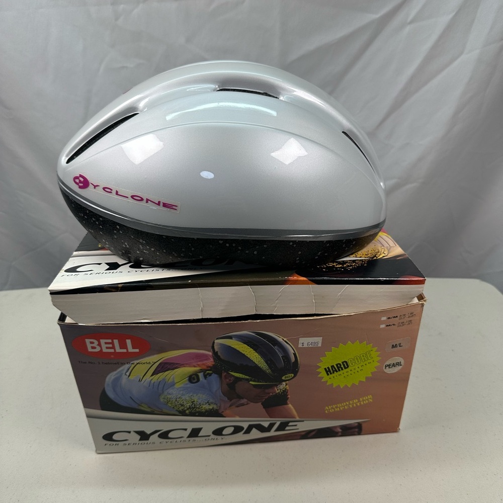 Vintage 1991 Bell Cyclone Competition Helmet M/L Pearl  New With Box Hard core